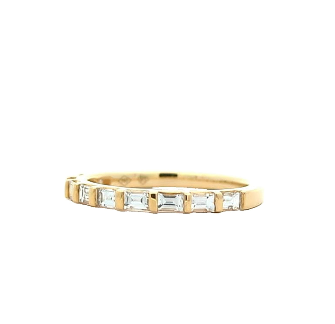 18KT Yellow Gold 0.64ctw Diamond Band