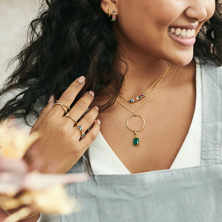 Single Hoop Earring Classic Gold