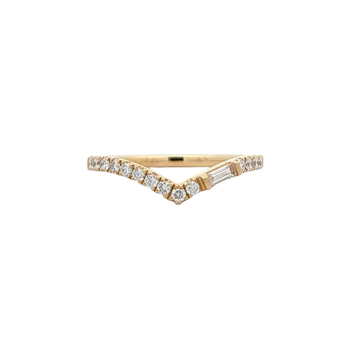 18KT Yellow Gold 0.26ctw Diamond Band