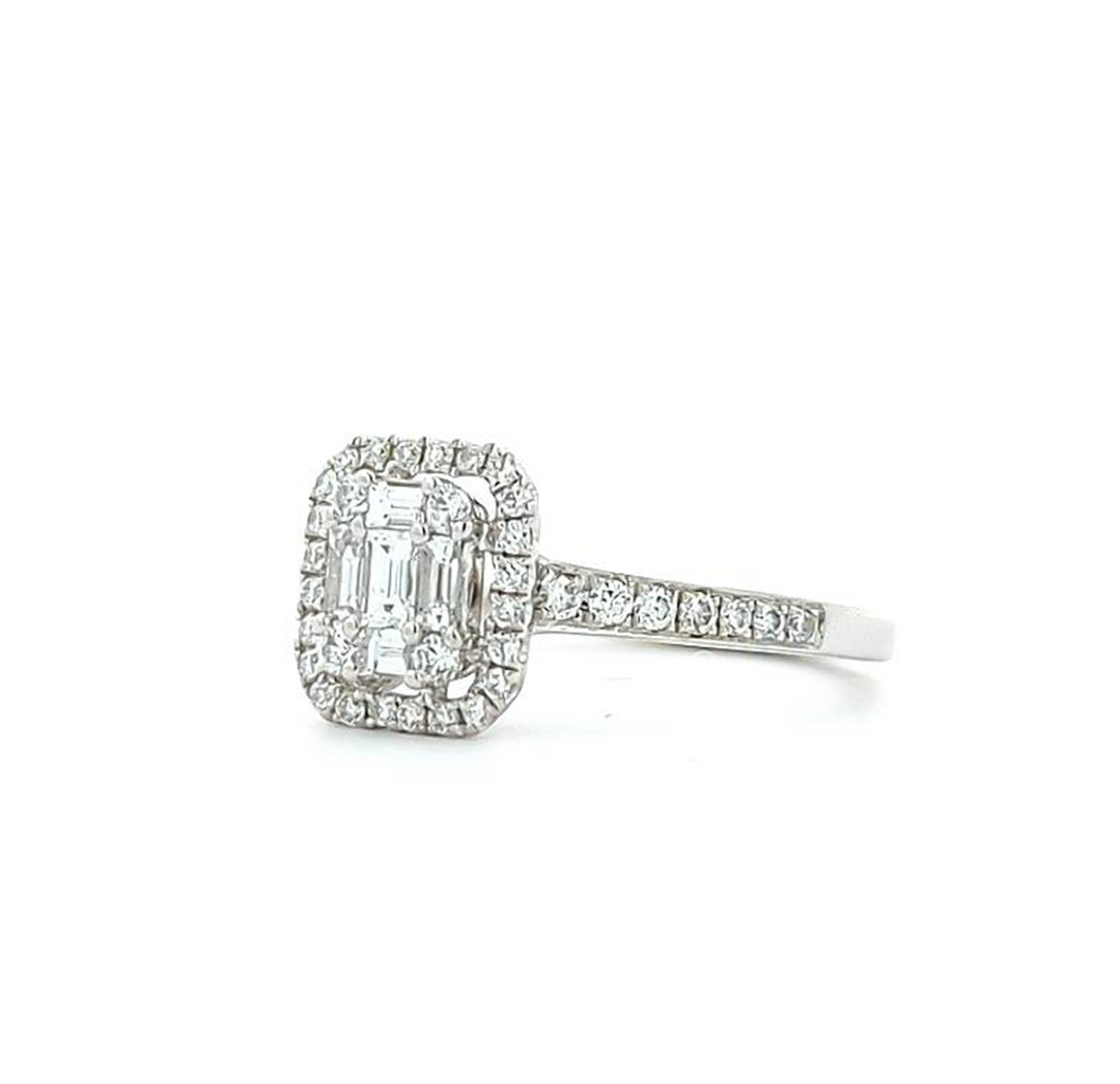 18KT White Gold 0.58ctw Diamond Estate Ring