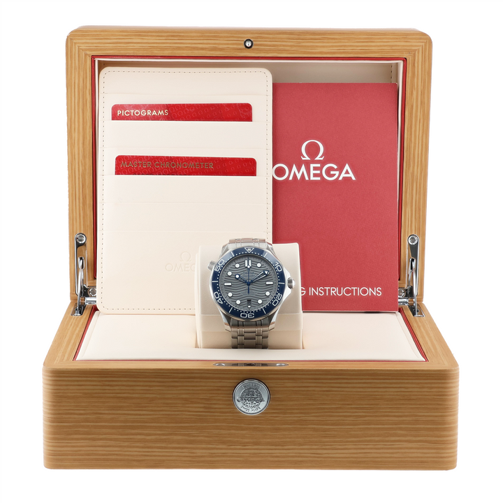 Omega Seamaster Diver 300 210.30.42.20.06.001 42mm Circa 2023