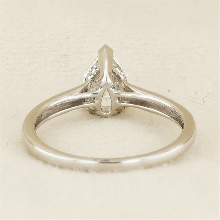 18KT White Gold 1.13ctw Diamond Engagement Ring