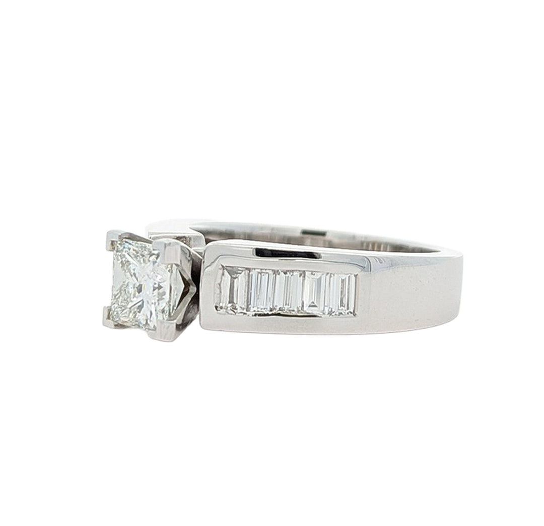 14KT White Gold 1.46ctw Diamond Engagement Ring