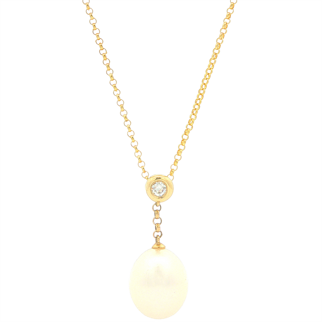 14KT Yellow Gold Freshwater Pearl with 0.05ctw Diamond Pendant on a 17" Rolo Chain