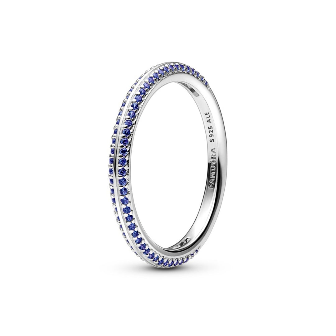 Sterling silver ring with true blue crystal