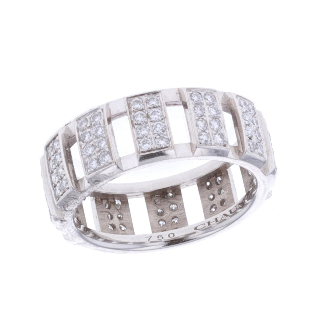 18KT White Gold 0.96ctw Diamond Band
