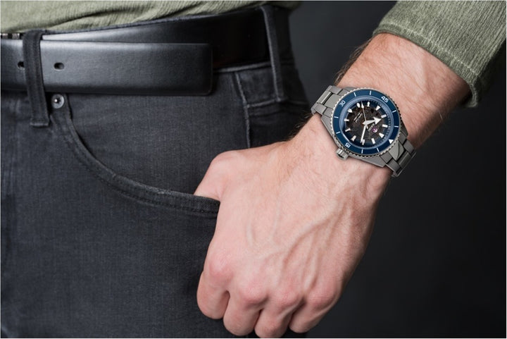 Captain Cook High-Tech Ceramic