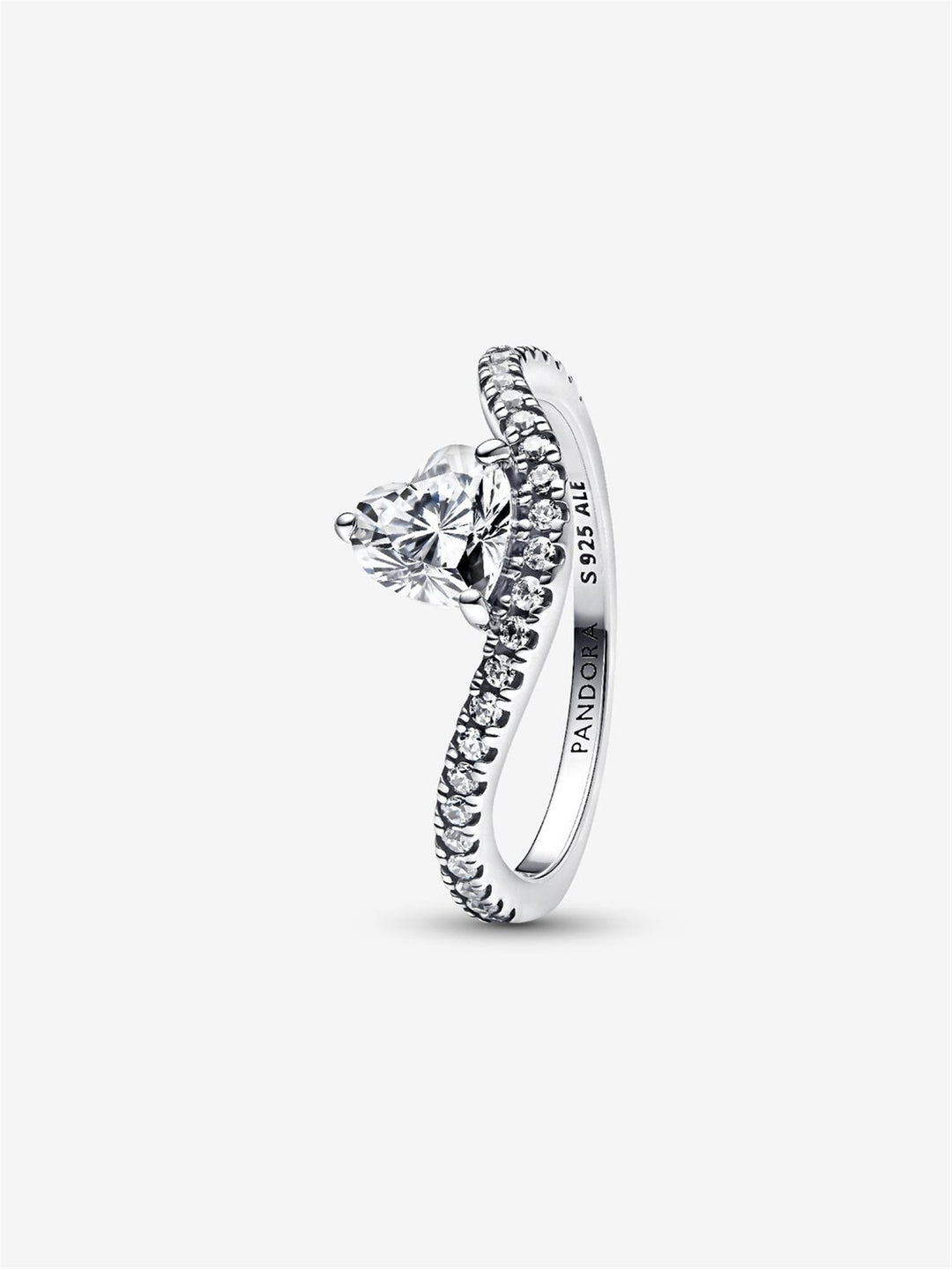 Wavy Pave Heart Ring