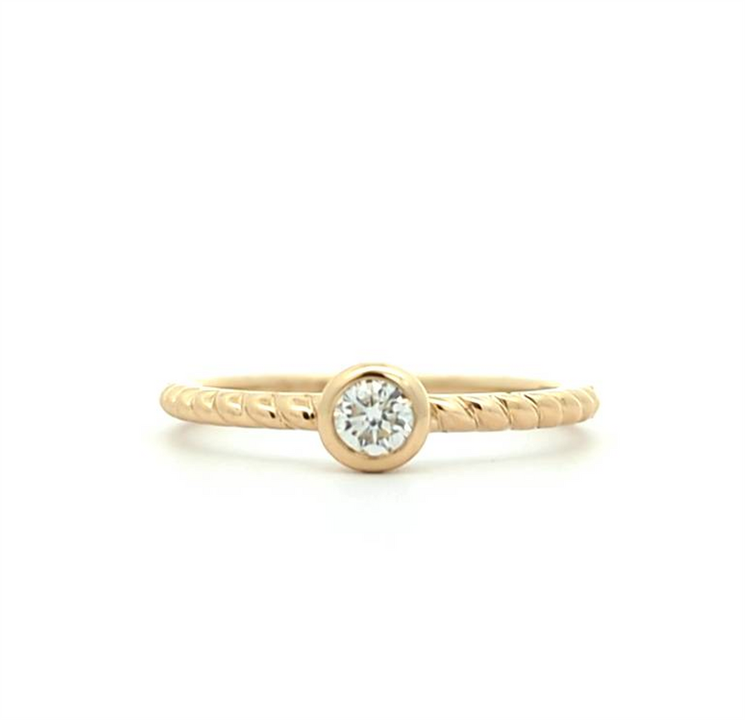 14KT Yellow Gold 0.16ctw Diamond Ring