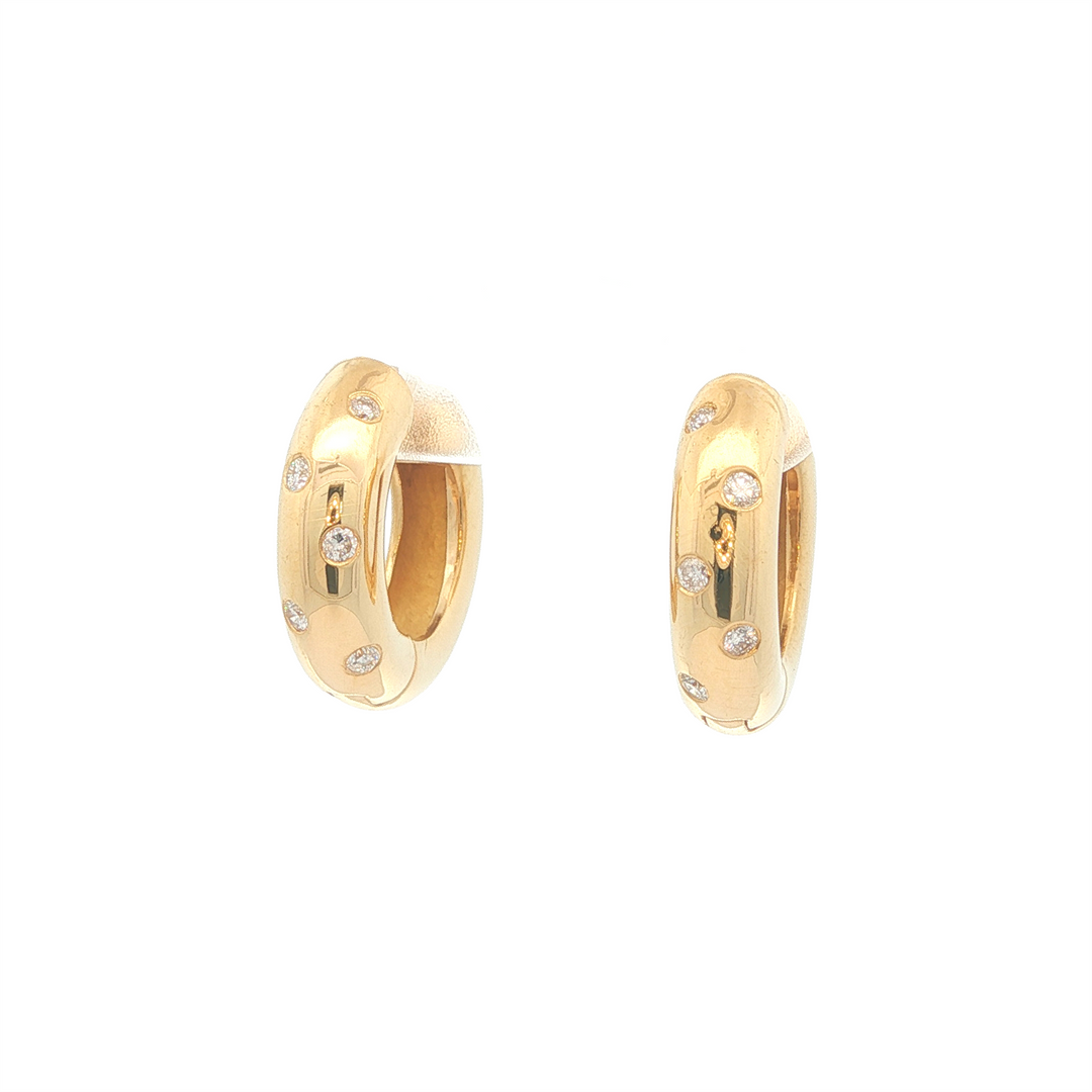18KT Yellow Gold0.14ct Diamond Huggy Earrings