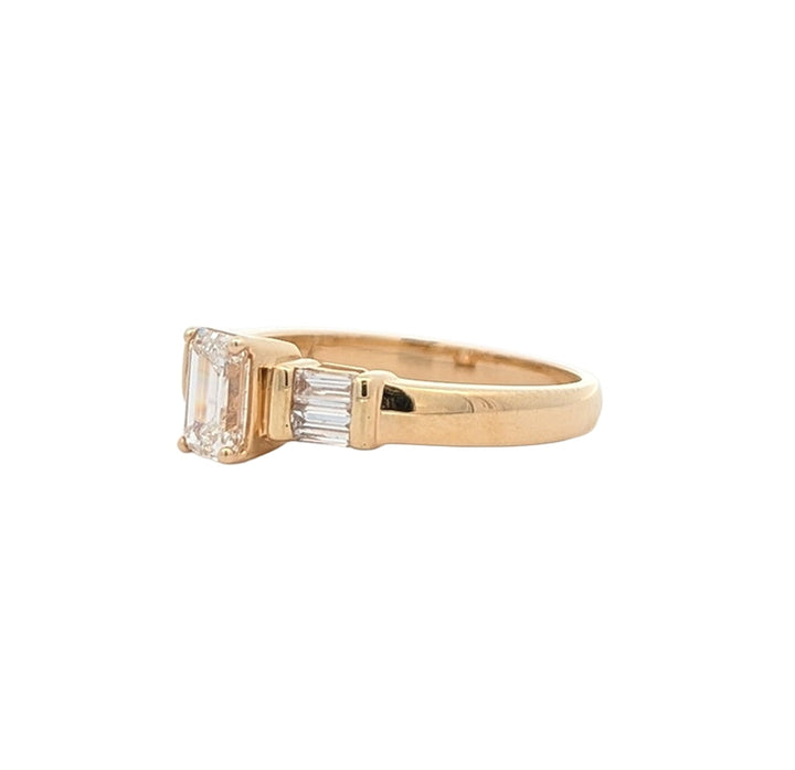 18KT Yellow Gold 0.96ctw Diamond Estate Engagement Ring