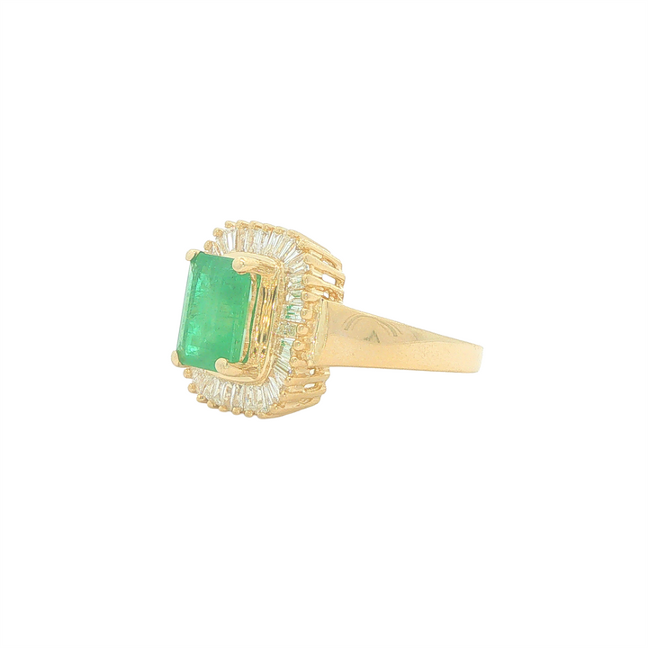 14KT Yellow Gold Emerald Cut Emerald & 0.85cttw Diamond Estate Ring