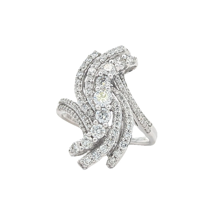 10KT White Gold 0.91ctw Diamond Estate Cluster Ring