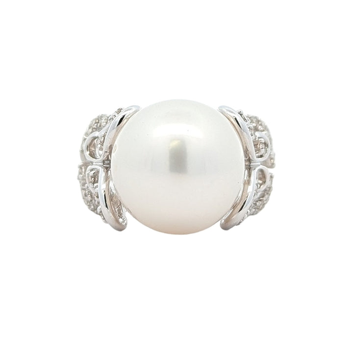 14KT White Gold White South Sea Pearl and 0.40ctw Diamond Ring