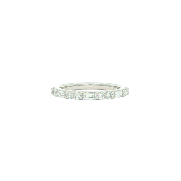 18KT White Gold 0.49cttw Diamond Band