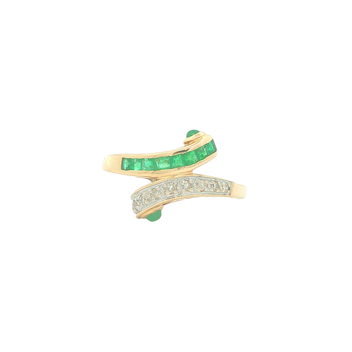 14KT Yellow Gold Emerald and 0.09cttw Diamond Estate Ring
