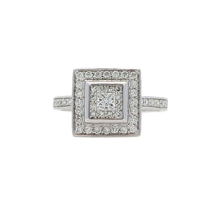 14KT White Gold 0.67ctw Diamond Estate Cluster Ring