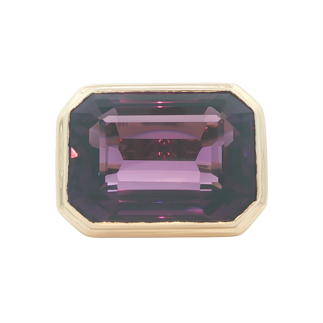 14KT Yellow Gold Solitaire Amethyst Ring