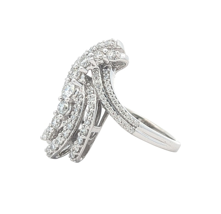 10KT White Gold 0.91ctw Diamond Estate Cluster Ring
