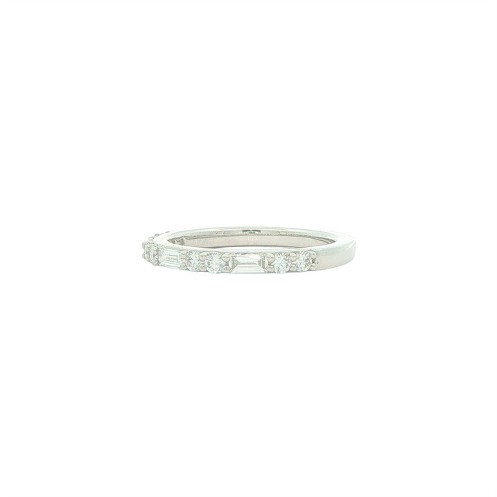 18KT White Gold 0.49cttw Diamond Band
