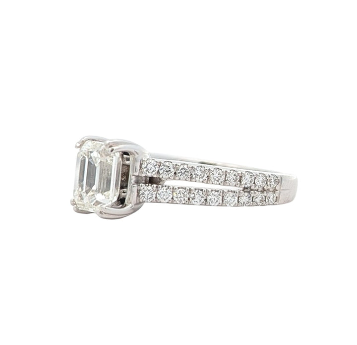 14KT White Gold  2.01ctw Diamond Engagement Ring with Natural Blue Sapphire