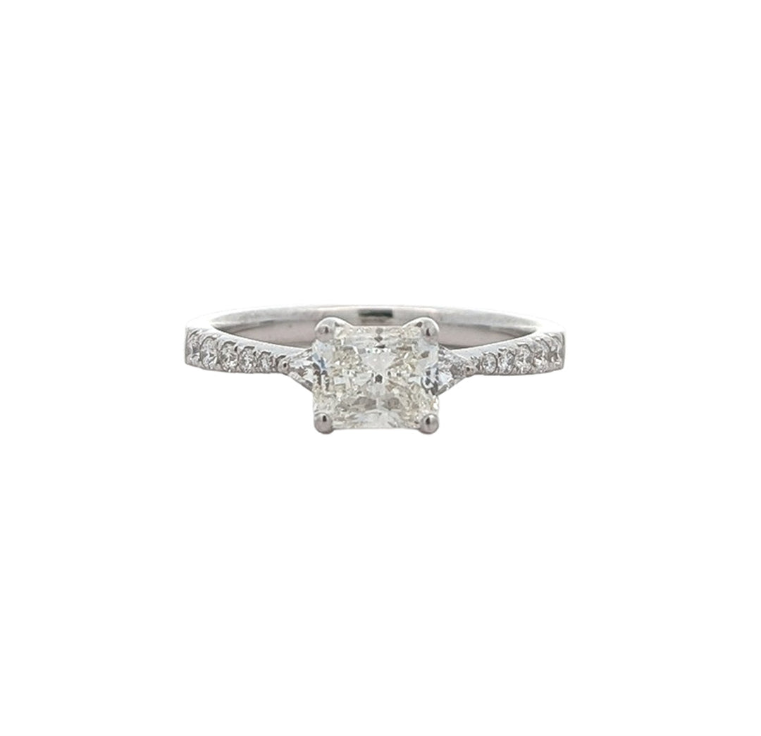 18KT White Gold 1.23ctw Diamond Engagement Ring