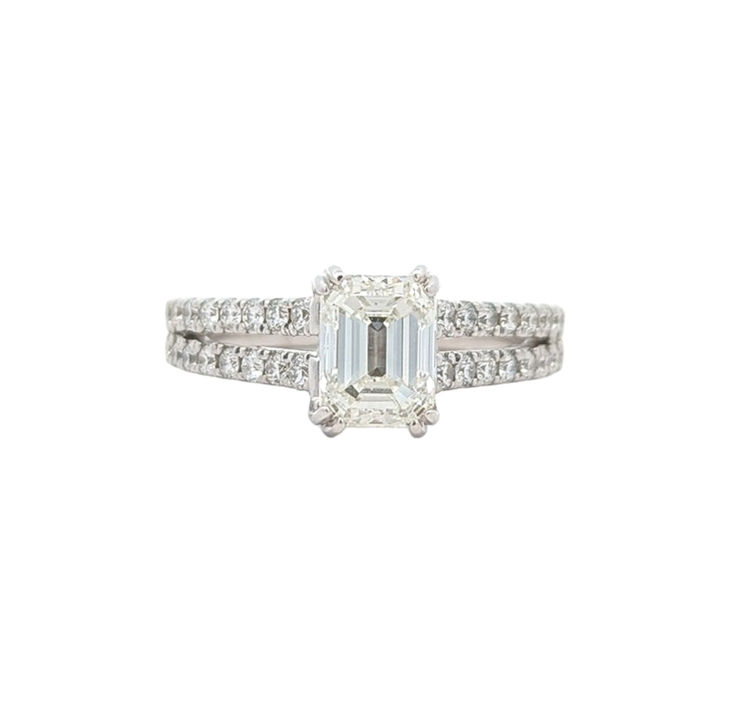 14KT White Gold  2.01ctw Diamond Engagement Ring with Natural Blue Sapphire